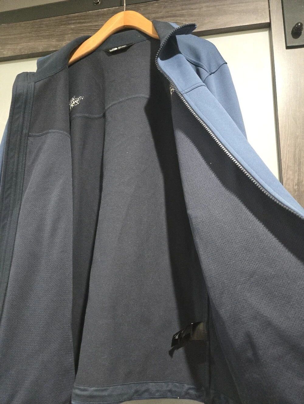 The North Face Men’s WindWall Apex Blue Two Tone Full-Zip Jacket Size Large